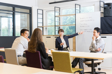 中央国際文化学院