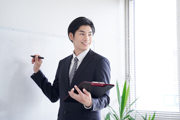 株式会社 TMZ