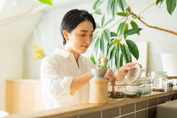 ALVIREX 株式会社